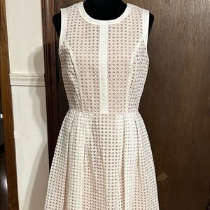Elegant Tommy Hilfiger White Sleeveless Dress